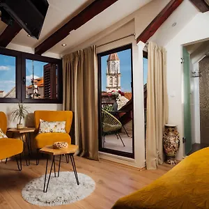 4* Pensionat Old Town Stars With Free Parking